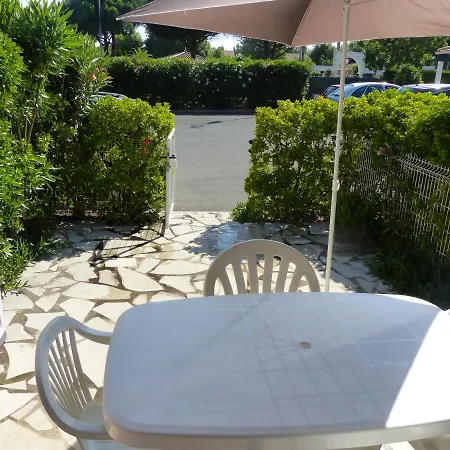 Pavillon Avec Terrasse 度假居 旺德雷