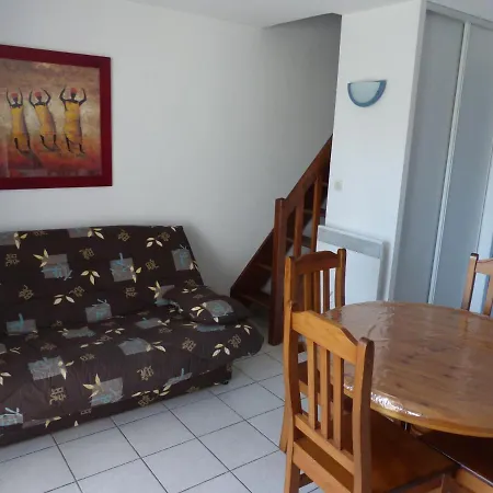 Pavillon Avec Terrasse ונדרה